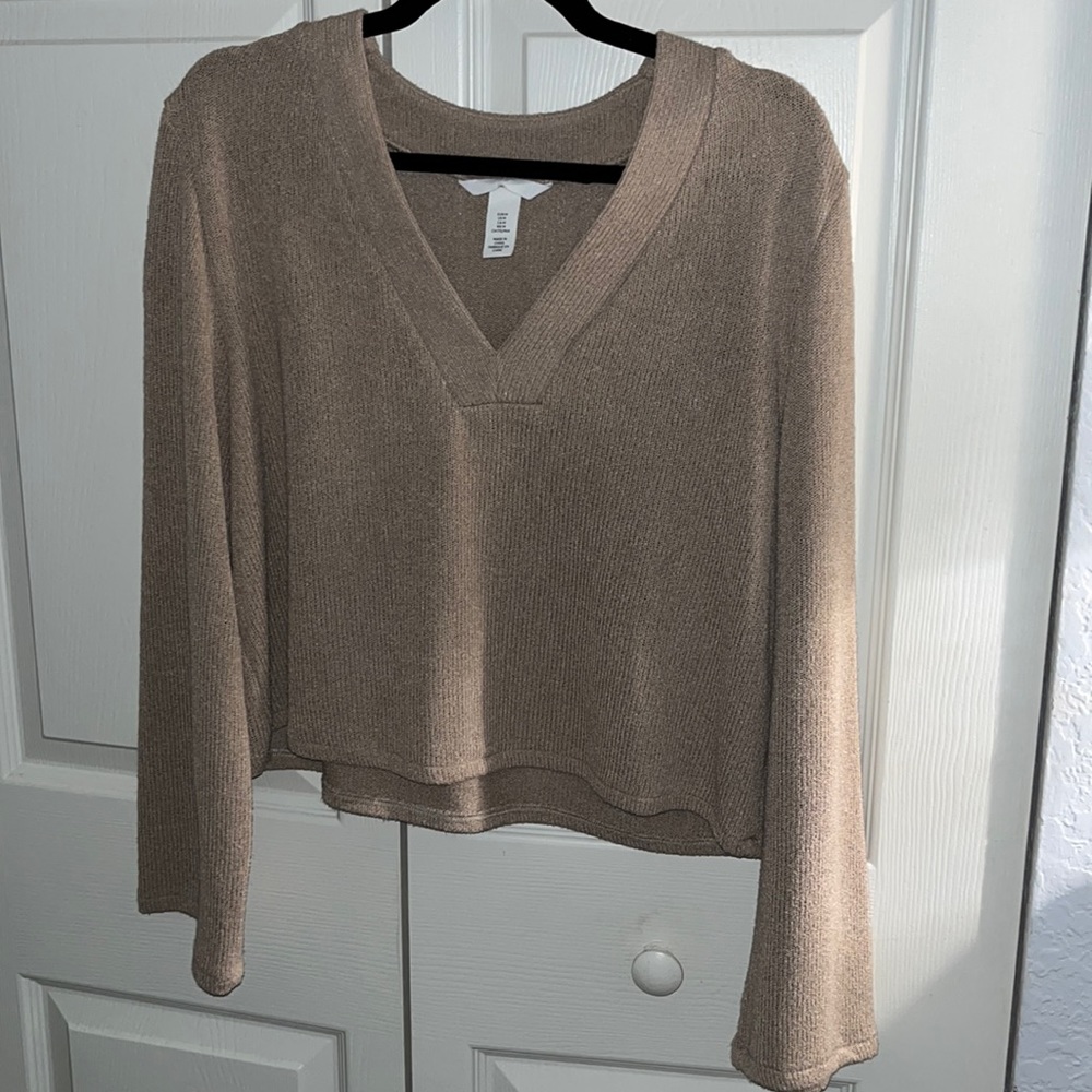H&M lightweight sweater/top - Medium